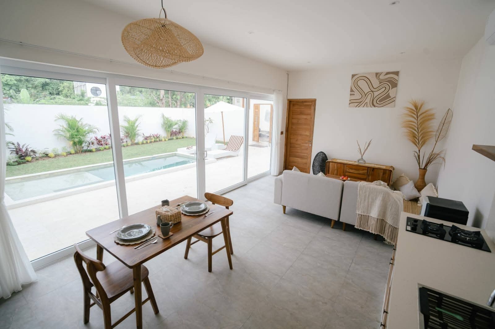 1755754018161-WhatsApp Image 2025-08-17 at 20.23.18 (1)