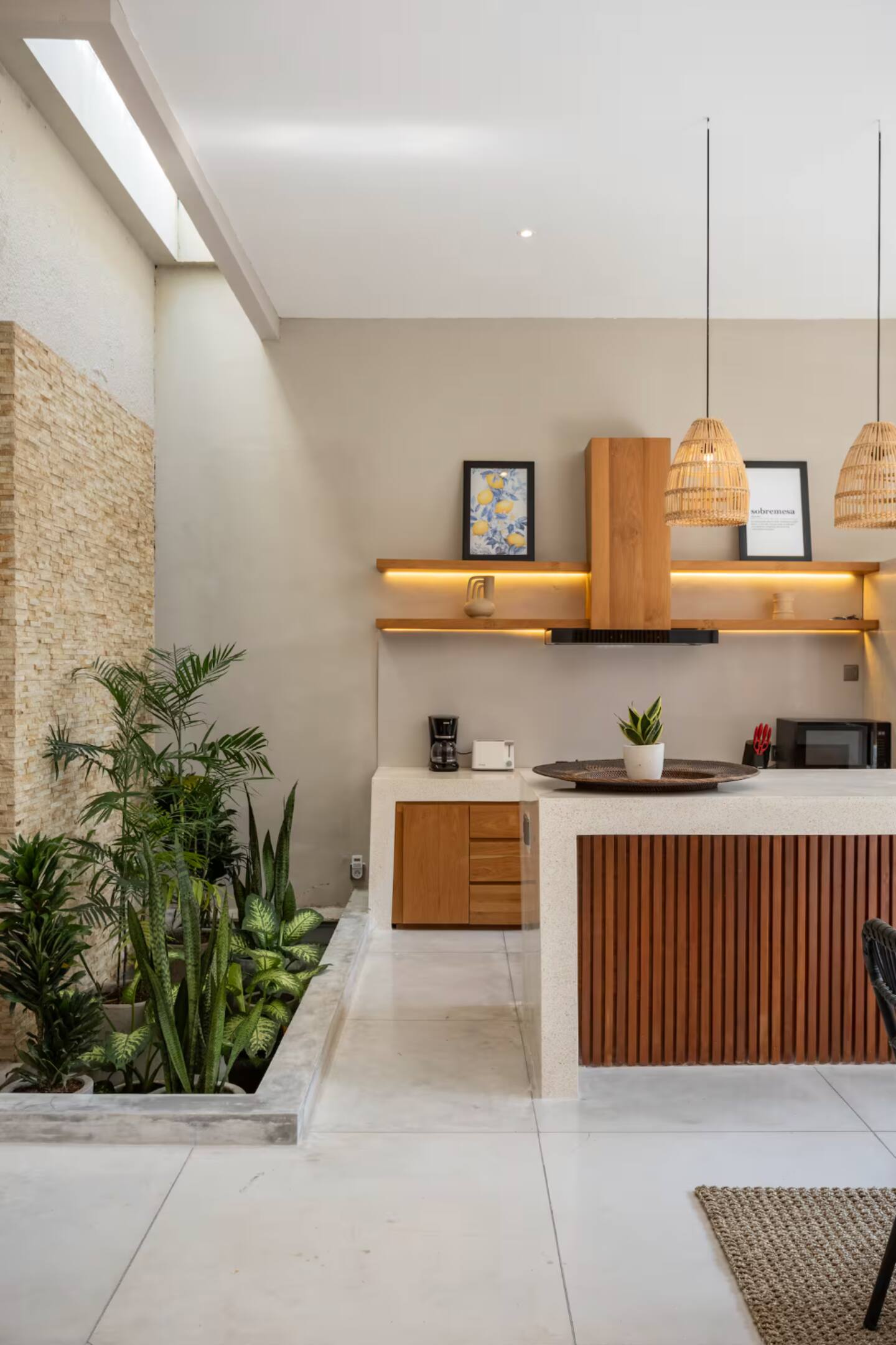 1f63eb25-f56d-484e-ae96-4d047e903d1c