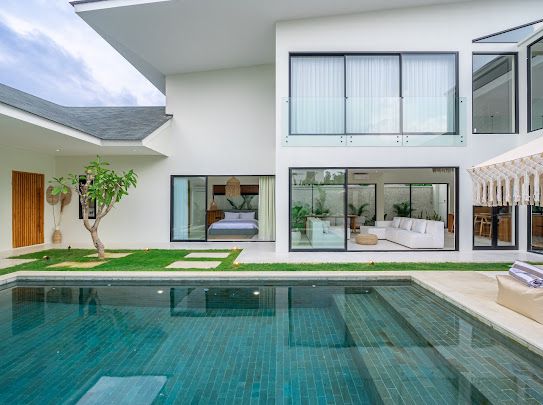 WhatsApp Image 2025-06-30 at 21.33.56 (2)