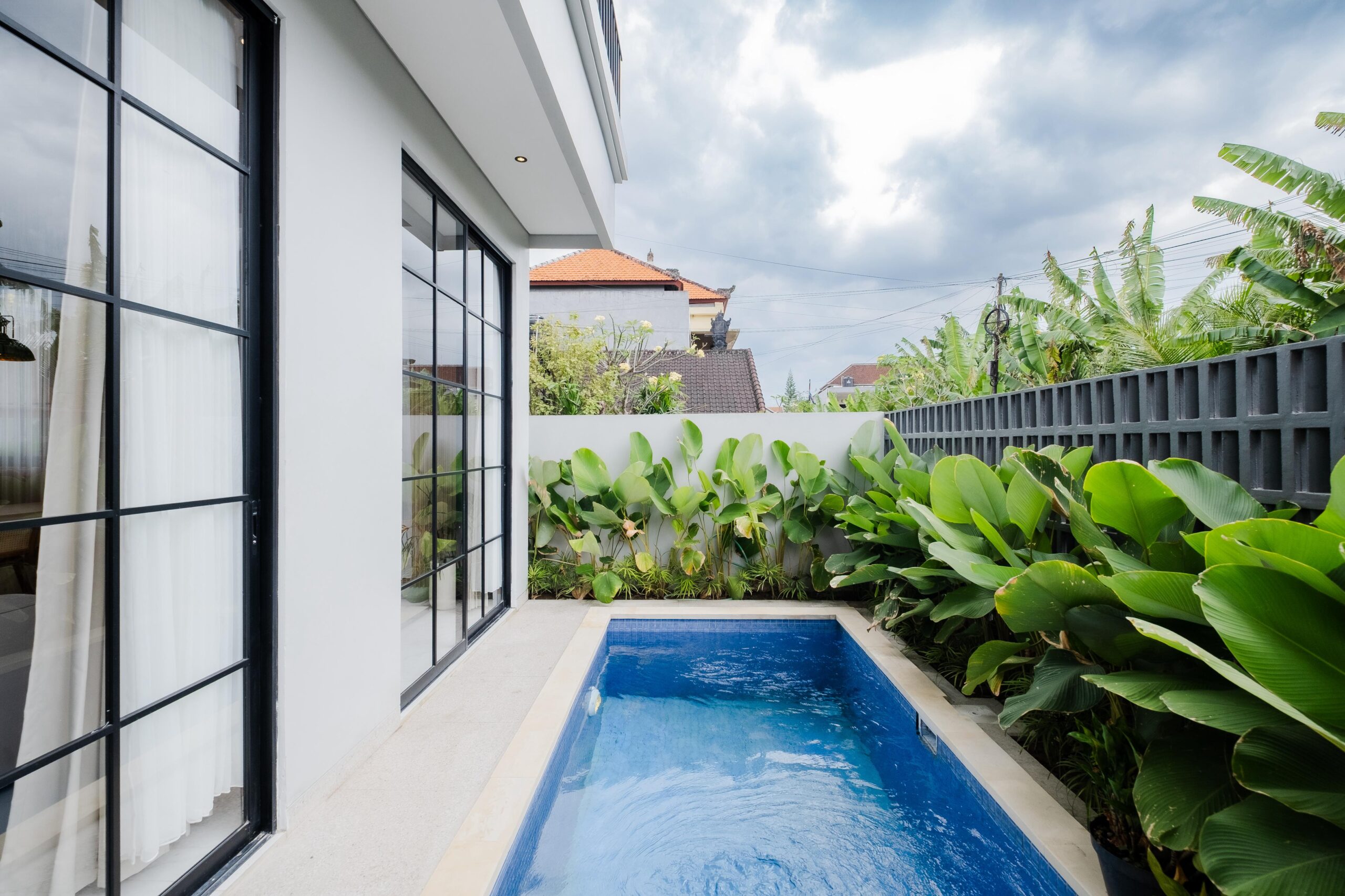 WhatsApp Image 2025-09-10 at 17.18.04