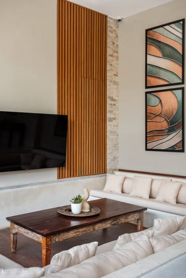 edd11300-f9c3-42f4-8df7-8547d61f699c