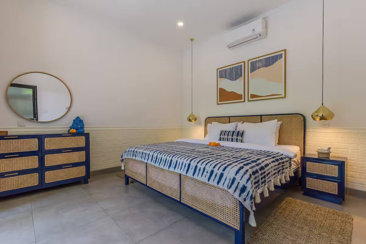 1021c7c2-043b-4a13-b392-5ccf3baed323