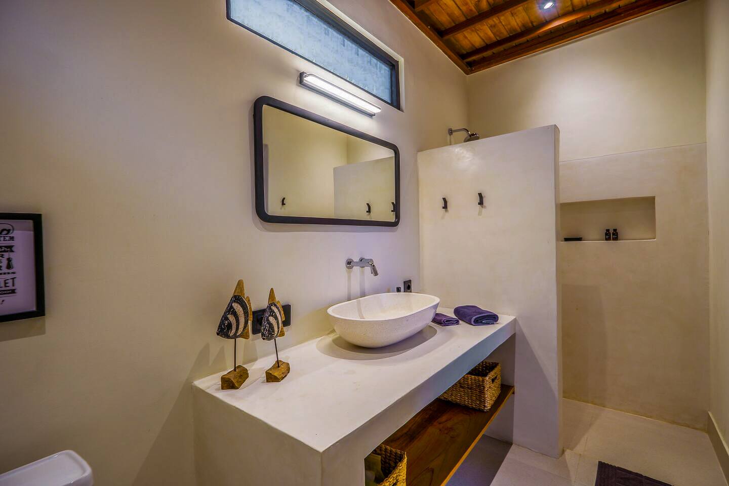 10a6fbeb-c616-4dc3-b29b-48852d31502c