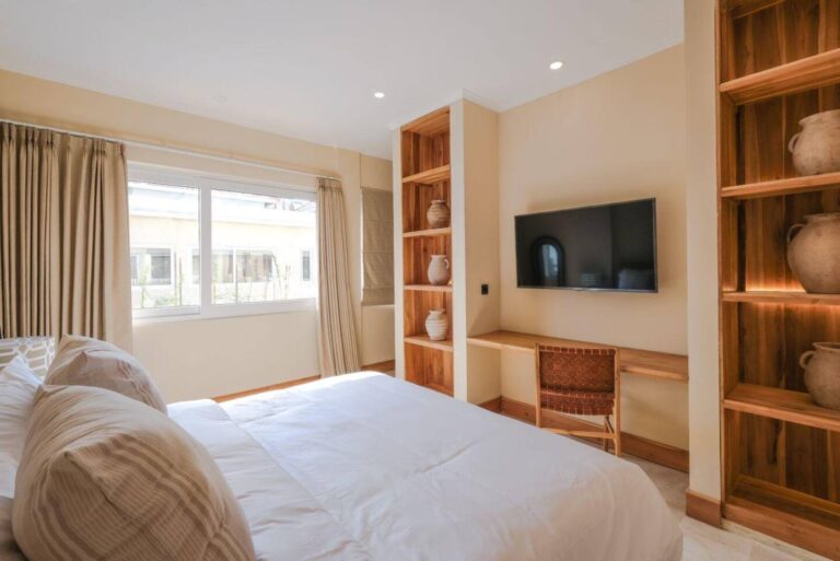 410893c1-396e-4b46-923a-6786c889b3ef