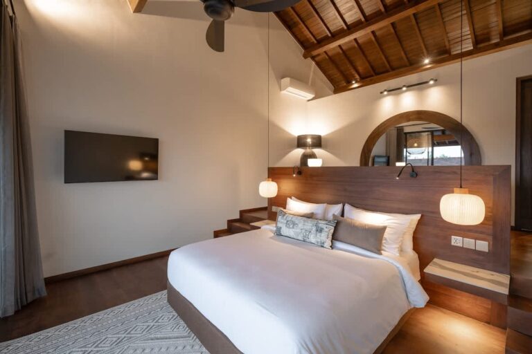 00cc2f04-fcfa-4d-icclE