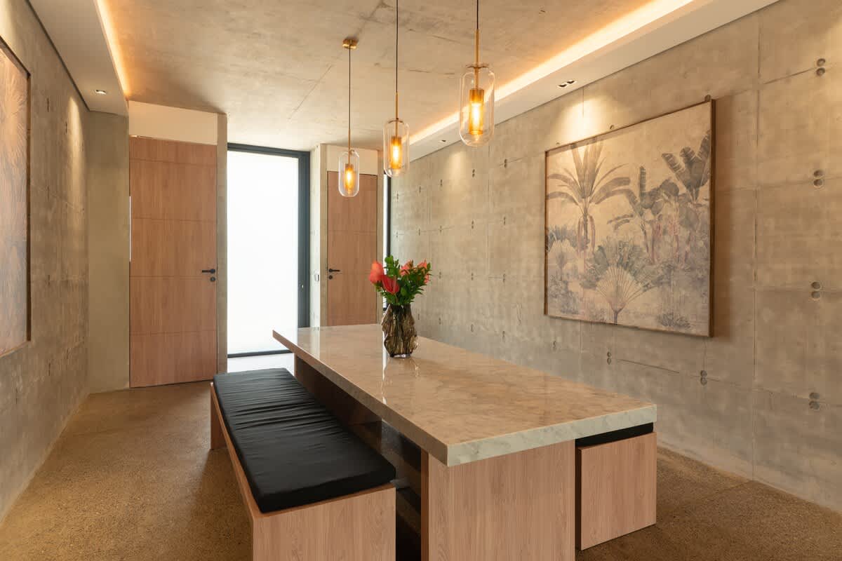 03a733bf-11a6-49-98--U