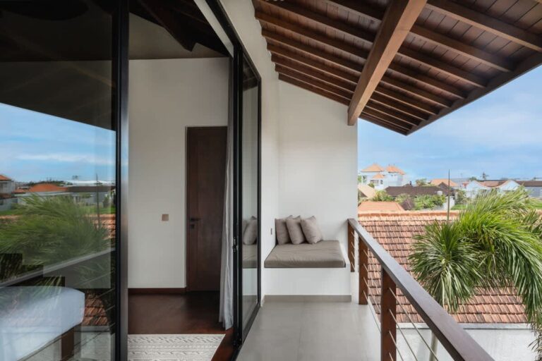 32e6624c-70a6-44-0-KJ9