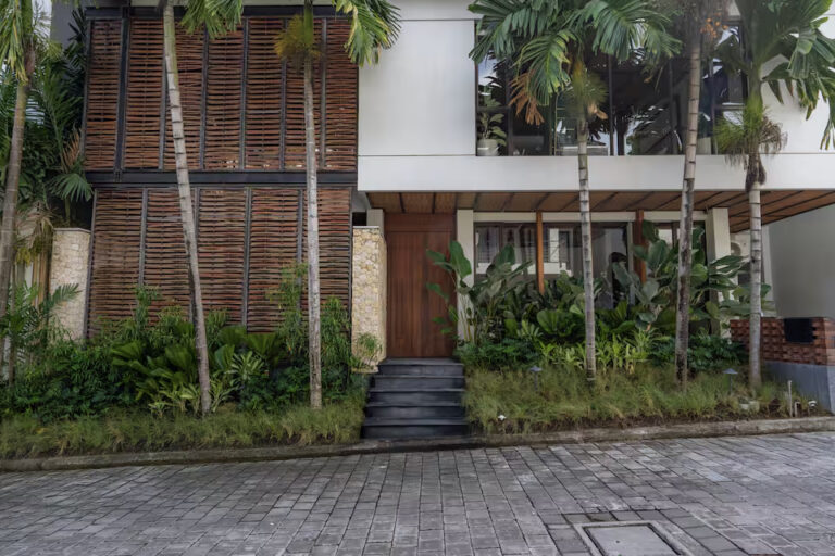 5a9bedbf-4af7-405c-988f-80cd42751d8e copy