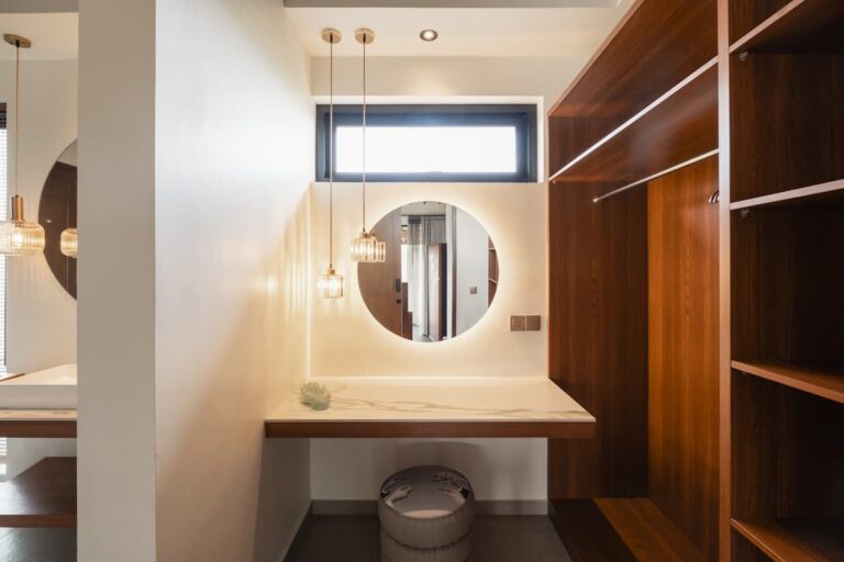 5c68c779-ddc5-40-wQgZq