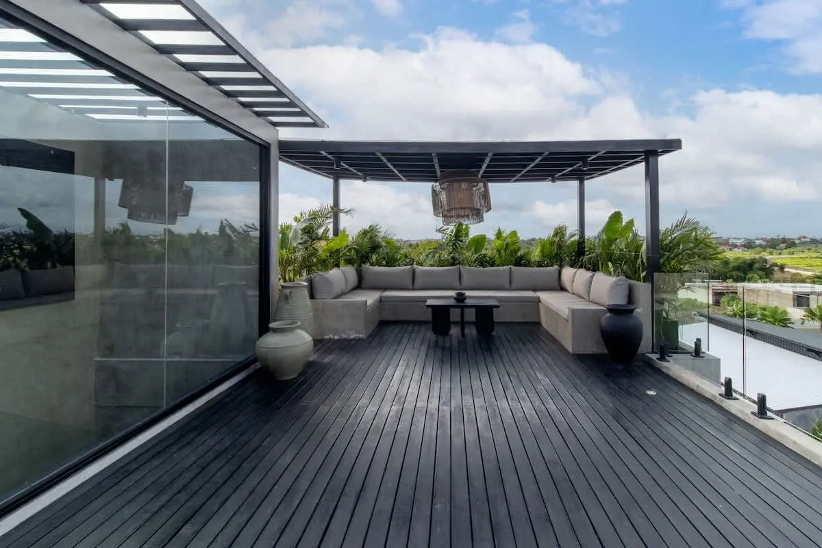 7eb84fd6-0f64-48-IcUZw