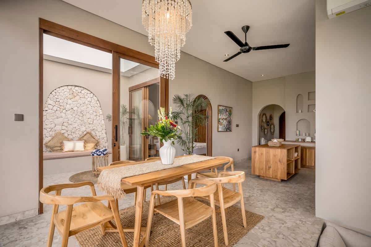 98f9b4d8-8c33-4d-BRx66