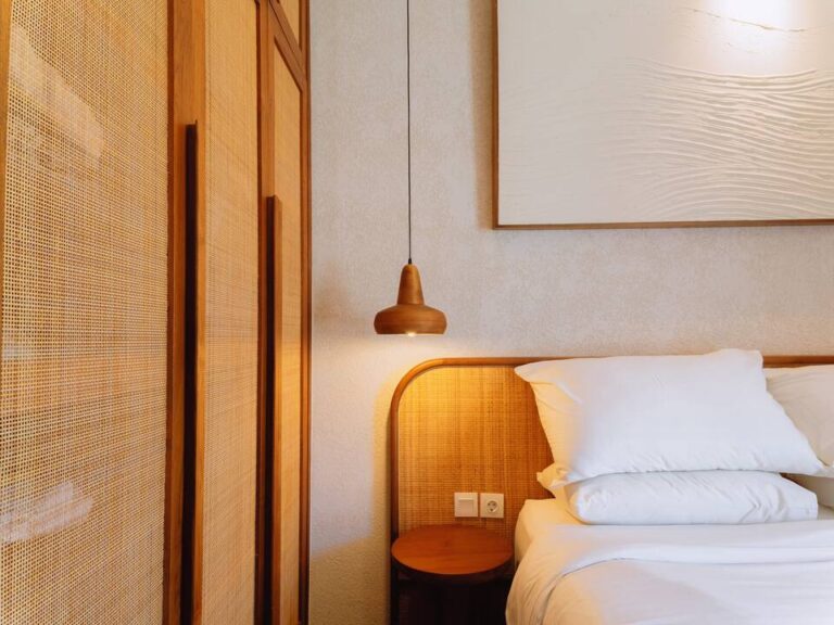 9e29f77c-6f29-4952-a7a1-f3500c6f53fb