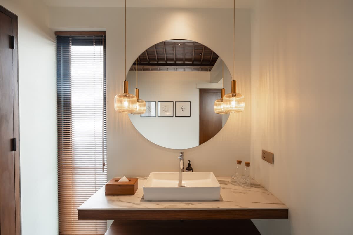 b233a845-092b-40-vajUb