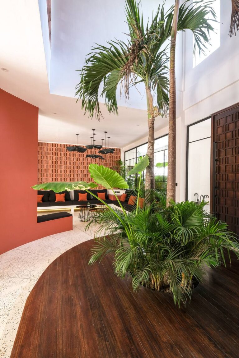 b92194f6-a458-425d-925d-448b2d811184