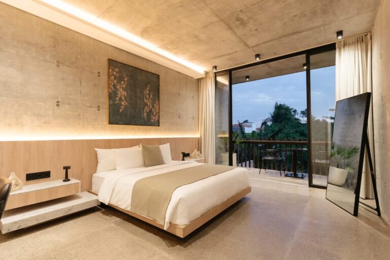 dc7eb3e9-e894-43-LafWV